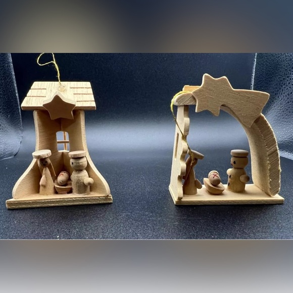 Vintage Miniature Christmas Ornament Nativity Creche Stable Wood Lot of 6 Carved - Picture 5 of 15